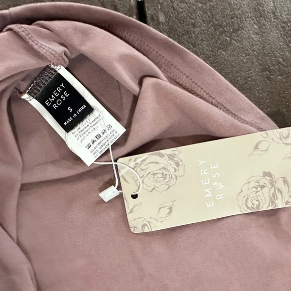 NWT Emery Rose Boutique Button Placard Blush Tank Top - size small - Picture 7 of 9